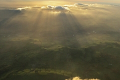 Evening+light+on+the+Beacons+with+rotor+cloud+in+the+forefground