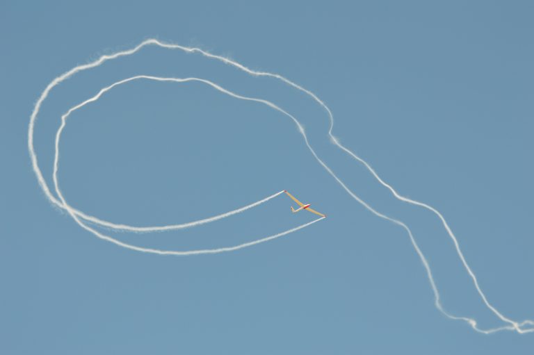 How fast do gliders fly. Probably faster than you might imagine